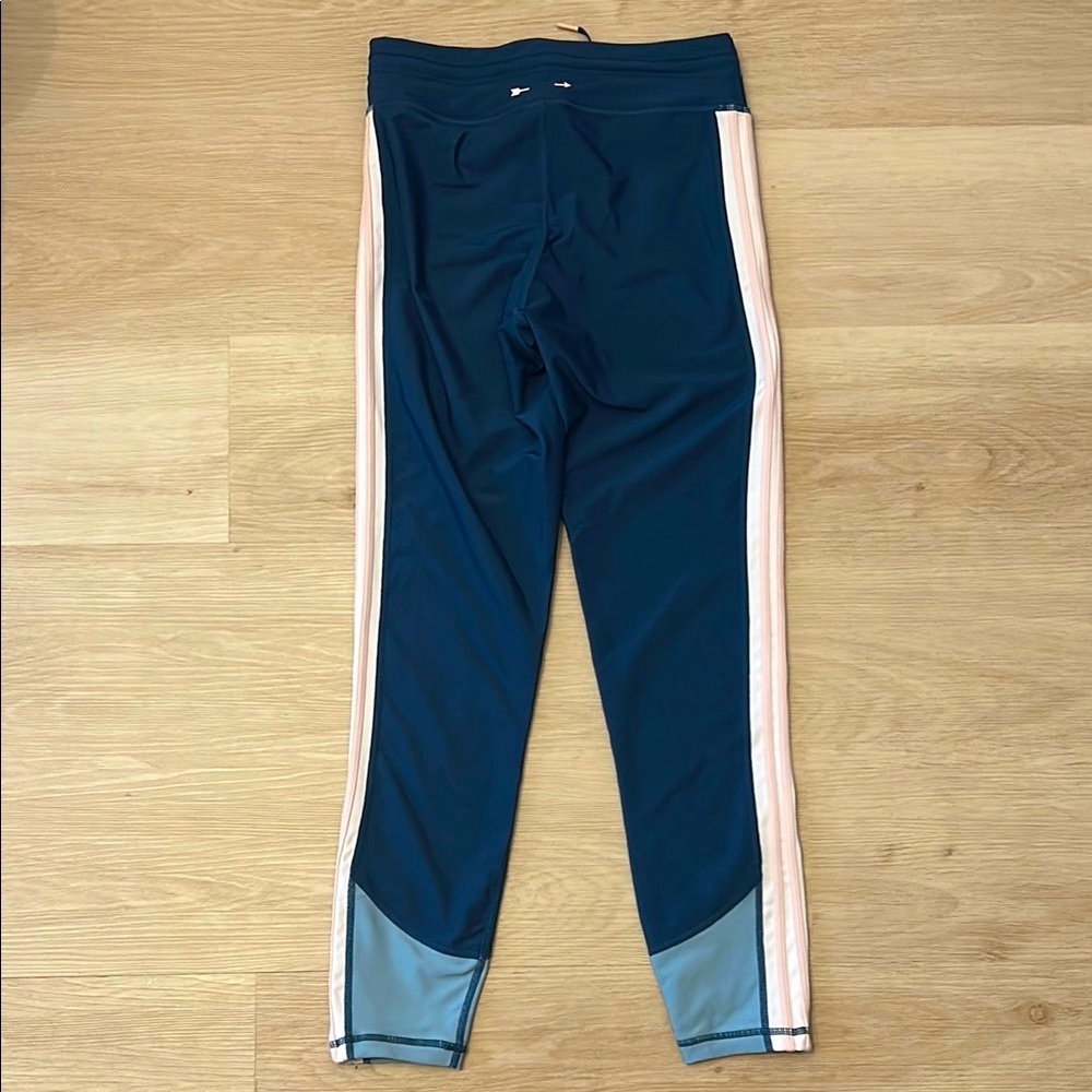 The Upside Leggings Small